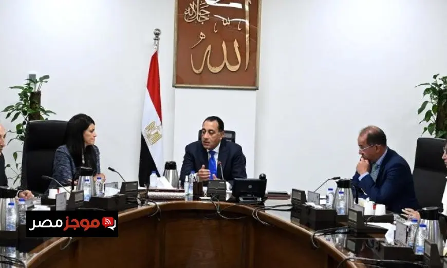 مدبولي يستعرض خطة زيادة الاعتمادات المالية لصيانة المنشآت الحكومية والمرافق الحيوية