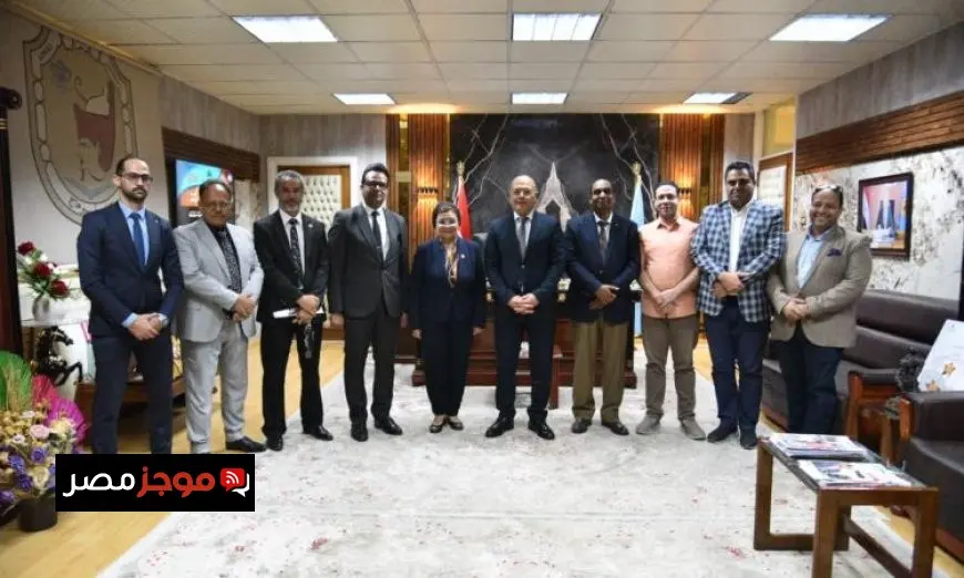 نائب وزير الصحة تعقد جلسة عمل لتعزيز مساهمة جامعة سوهاج في مواجهة التحديات السكانية