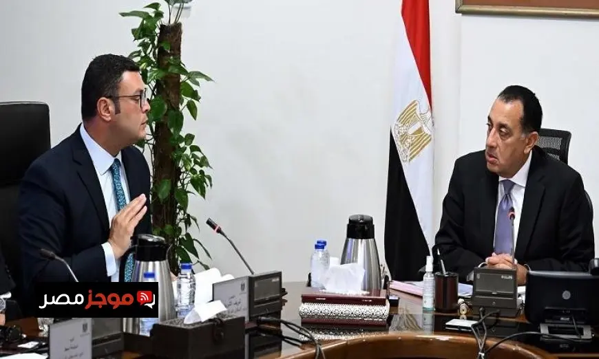 مدبولي يستعرض آخر مستجدات “سكن لكل المصريين” ومبادرة “بيتك في مصر” مع وزير الإسكان