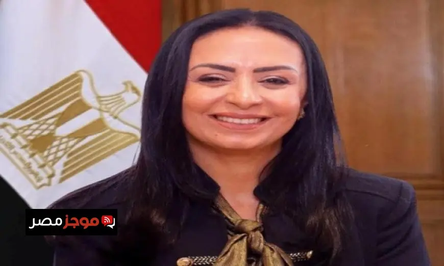 مايا مرسي تعين الدفعة 105 من خريجي الجامعات للالتحاق بالخدمة العامة