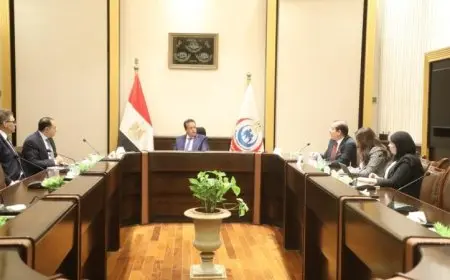 وزير الصحة يناقش مع بايوجينرك فارما تطوير صناعة الأدوية الحيوية في البلاد