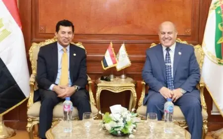 رئيس النيابة الإدارية يرحب بوزير الشباب والرياضة بمناسبة توليه المنصب الجديد