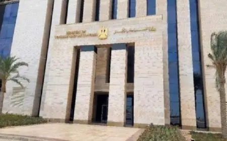 إجراءات الحج تبدأ مبكرا وشركات السياحة تفتح أبوابها لاستقبال طلبات الراغبين