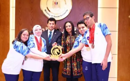 مرسي وصبحي يحتفلان بإنجازات الأبطال المصريين في مسابقة الفروسية بالإمارات