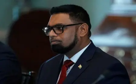 رئيس جويانا المنتهية ولايته علي يفوز بولايتين أخريين بعد إعادة انتخابه