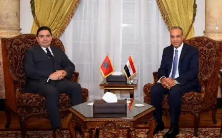 مصر والمغرب يتعاونان لتعزيز العلاقات الثنائية ومناقشة القضايا الإقليمية الهامة