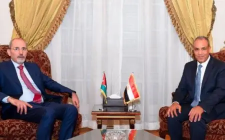 وزير الخارجية يتباحث مع نظيره الأردني حول مستجدات الأوضاع في فلسطين