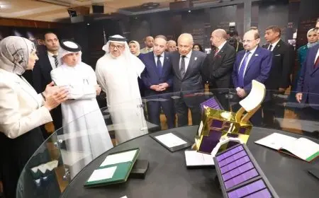 وزير الدولة القطري يشارك في تدشين معرض سيرة ومسيرة بجامعة الدول العربية