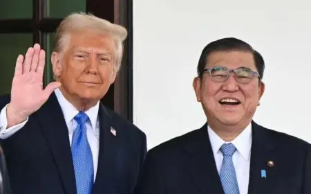 ترامب يبدي دهشته من استقالة رئيس وزراء اليابان