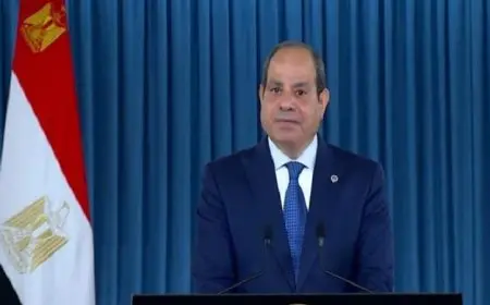 الرئيس يبحث تعزيز الشراكة الثنائية مع قائد القيادة المركزية الأمريكية لتعزيز التعاون الاستراتيجي