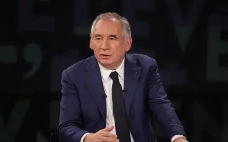 البرلمان الفرنسي يتخذ قرارا تاريخيا بسحب الثقة من حكومة فرانسوا بايرو