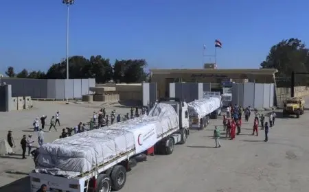 قافلة المساعدات الإنسانية الثالثة والثلاثون تنطلق نحو قطاع غزة لتعزيز الدعم الإغاثي