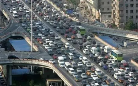 النشرة المرورية اليوم تكشف عن أماكن الكثافات العالية في شوارع القاهرة والجيزة