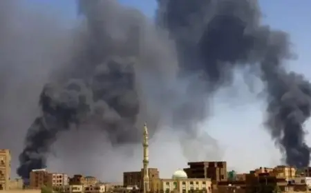 غارات بالطائرات المسيرة تستهدف محطة كهرباء ومصنع أسلحة ومصفاة نفط قرب الخرطوم