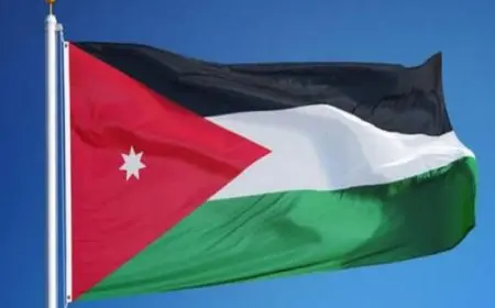 الخارجية الأردنية تدين القصف الإسرائيلي على حمص واللاذقية كخرق واضح للقانون الدولي