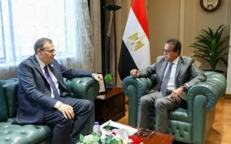 وزير الصحة يبحث تعزيز التعاون مع التنظيم والإدارة لتطوير المنظومة الصحية