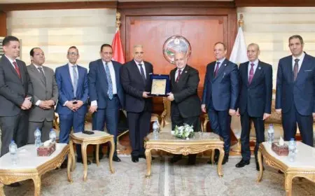 رئيس النيابة الإدارية يرحب بوفد مجلس قضاة مصر في زيارة تهنئة بمناسبة توليه المنصب الجديد