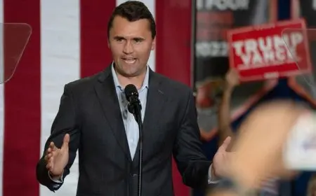 إلقاء القبض على القاتل المتورط في مقتل المؤثر اليميني تشارلي كيرك