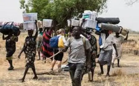 فيضانات مدمرة تؤدي إلى نزوح 100 ألف شخص في جنوب السودان