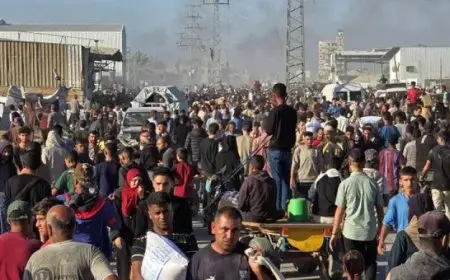 استشهاد فلسطيني خلال انتظار المساعدات وارتفاع عدد الشهداء منذ فجر اليوم إلى 59