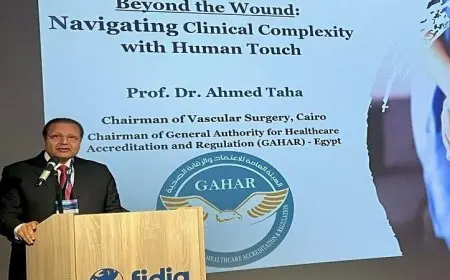 رئيس الرقابة الصحية يشارك التجربة المصرية الرائدة في إدارة الجروح خلال مؤتمر في إيطاليا