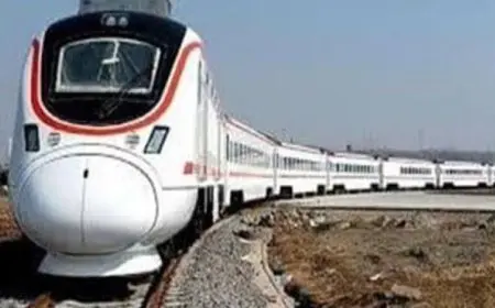 سفير الصين بالقاهرة يؤكد نجاح نظام التذاكر الآلي لقطار العاشر من رمضان الكهربائي