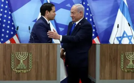 رئيس وزراء إسرائيل يقوم بزيارة هامة لوزير الخارجية الأمريكي في القدس