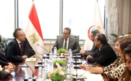 وزير الصحة يستعرض سبل التعاون مع شركة أليكسيون في مواجهة الأمراض النادرة والوراثية