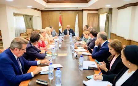 عبداللطيف يؤكد أهمية تعزيز الشراكة مع فرنسا في مجالات التعليم العام والفني