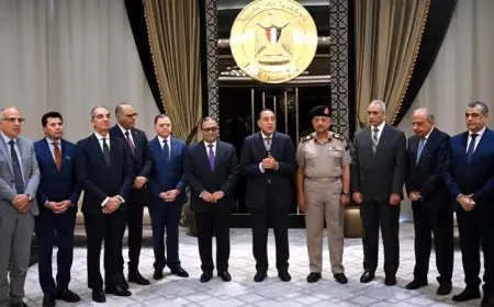 الوزراء ي honor الأمين العام السابق للمجلس ويحتفل بتعيين الأمين الجديد