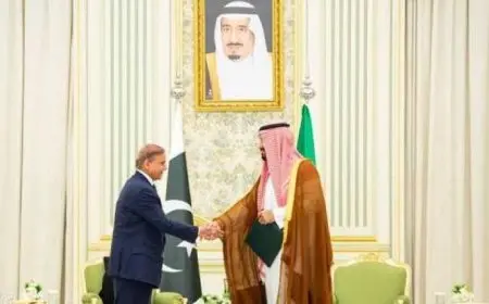 السعودية وباكستان تعززان الأمن الإقليمي باتفاقية دفاع استراتيجي وردع مشترك ضد الاعتداءات