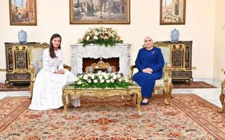 السيدة انتصار السيسي تعبر عن امتنانها لملكة أسبانيا لتقديم وسام إيزابيل لاكاتوليكا