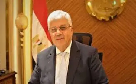 عاشور يهنئ العلماء المصريين الحاصلين على مكانة مرموقة في قائمة ستانفورد