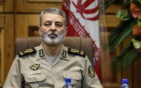 رئيس الأركان الإيراني يؤكد الجاهزية لمواجهة التهديدات بشكل غير متوقع