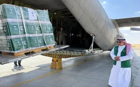 مطار العريش يستقبل طائرة مساعدات سعودية إنسانية لدعم الفلسطينيين في غزة