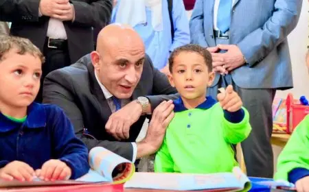 صور وزير التعليم يؤكد استمرار الدولة في خطتها لتوسيع إنشاء المدارس الجديدة