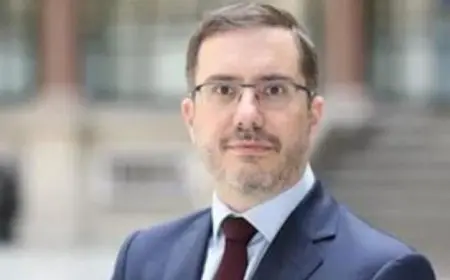 سفير بريطانيا في القاهرة يؤكد دور مصر الرائد في جهود الوساطة لوقف إطلاق النار في غزة