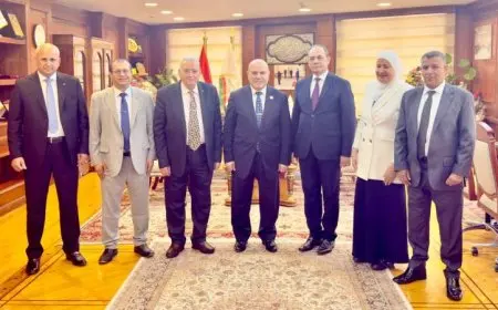رئيس النيابة الإدارية يستقبل وفد أعضاء هيئة التدريس من جامعة الأزهر لتعزيز التعاون الأكاديمي
