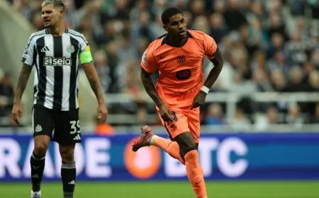 أسطورة إنجلترا ينبه راشفورد ويكشف عن بديل برشلونة