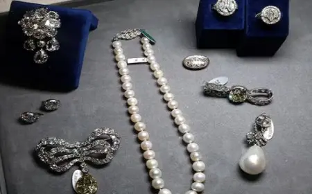 معرض بريطانى جديد يسلط الضوء على مقتنيات الملكة الأكثر أناقة مارى أنطوانيت