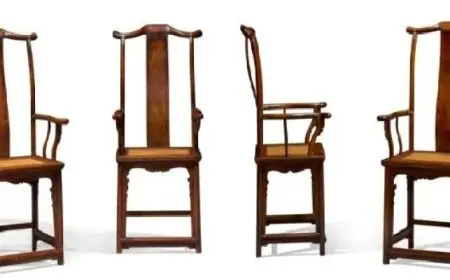 عرض 4 كراسى من القرن السابع عشر للبيع بـ1.8 مليون دولار فى مزاد