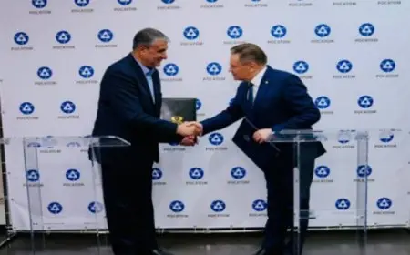 إيران توقع اتفاقاً مع روسيا لبناء 8 محطات طاقة نووية