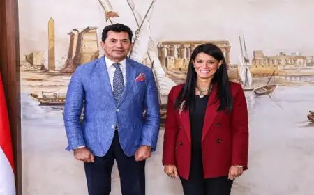 المشاط تستعرض مع وزير الرياضة ملفات العمل المشترك