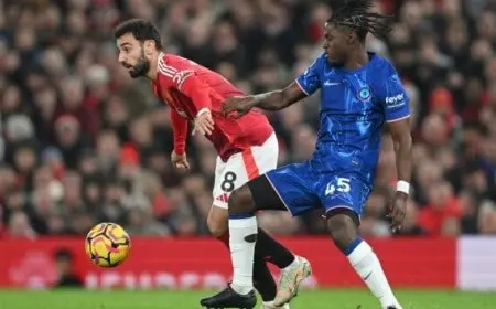 أموريم يعلن غياب لاعبين عن مباراة الفريق أمام برينتفورد غدًا