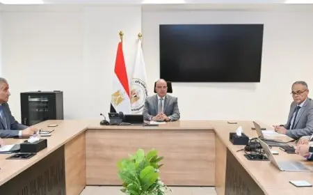 وزير الري يستعرض مشروع إعادة تأهيل نظام الري في وادي النقرة لتعزيز الزراعة المستدامة