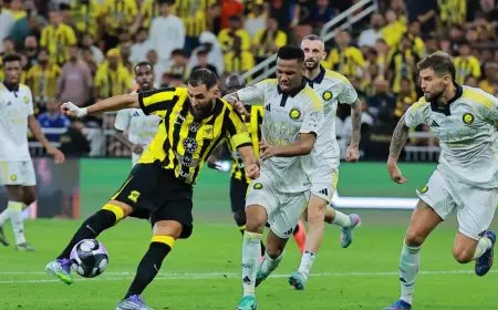 موعد صادم.. بنزيما قد يغادر الاتحاد بعد مكالمة هاتفية