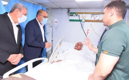 زيارة وزير العمل ومحافظ الغربية للمصابين في حادث حريق مصنع المحلة الكبرى تعكس التضامن والدعم في الأوقات الصعبة