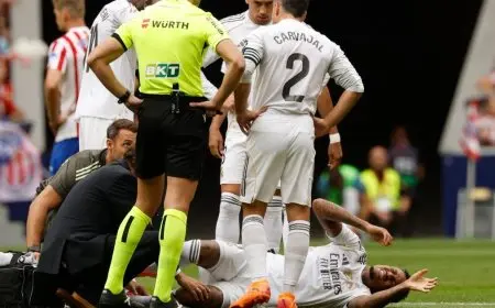 إصابة ميليتاو بعد 3 دقائق من بداية المباراة ضد أتلتيكو واستبداله رغم محاولته الاستمرار في اللعب