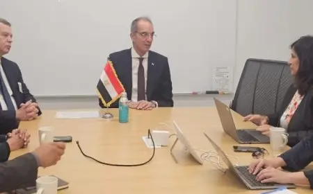 وزير الاتصالات يتبادل الأفكار مع شركات عالمية لتعزيز التعاون في تصميم وتصنيع الإلكترونيات