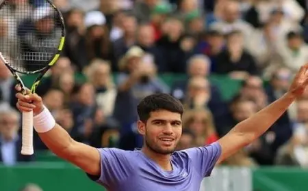 الإسباني ألكاراز يتجاوز الإصابة ويتأهل لربع نهائي بطولة اليابان المفتوحة للتنس